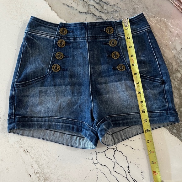 Express Jean Shorts-NWOT - Picture 5 of 8